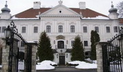 Замок-отель Сирак