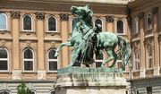 Статуя «Приручение дикой лошади»